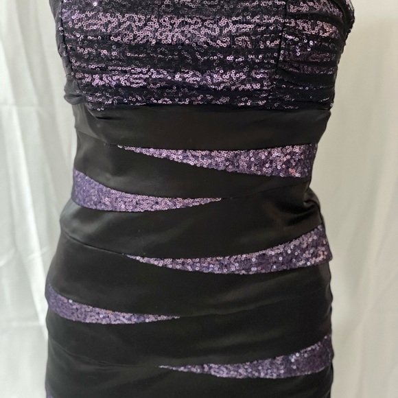 Clearance Sale🔥🔥 Black & Purple Sequins Strapless Bodycon Dress Size 4 - Picture 6 of 6